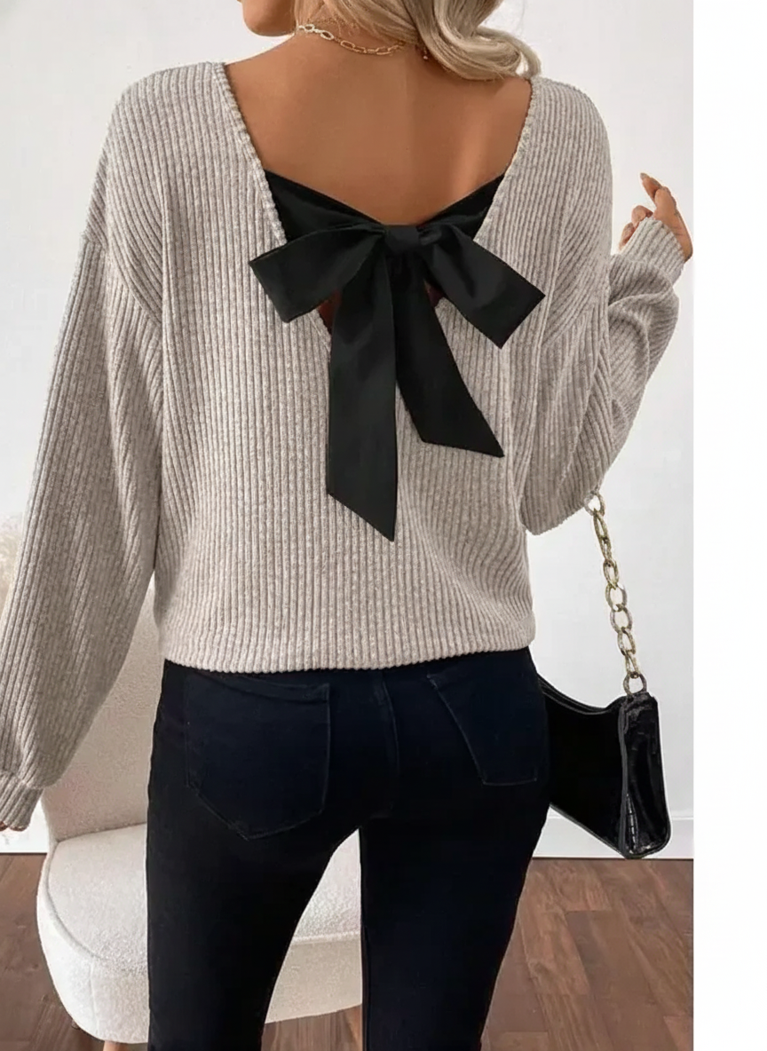 Uxue | Camiseta con Detalle de Lazo en la Espalda