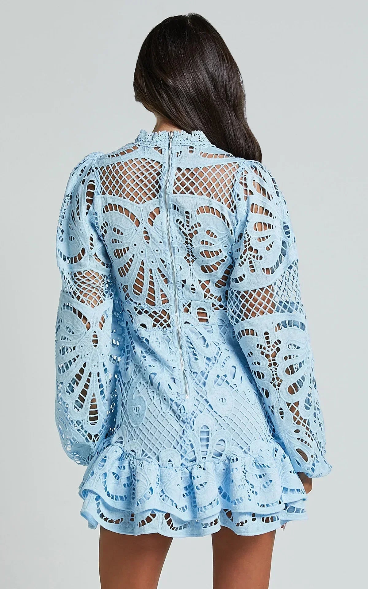 Soraya | Mini Vestido Elegante con Cuello Alto