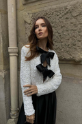 Lorenza | Blusa Chic con Detalle de Lazo