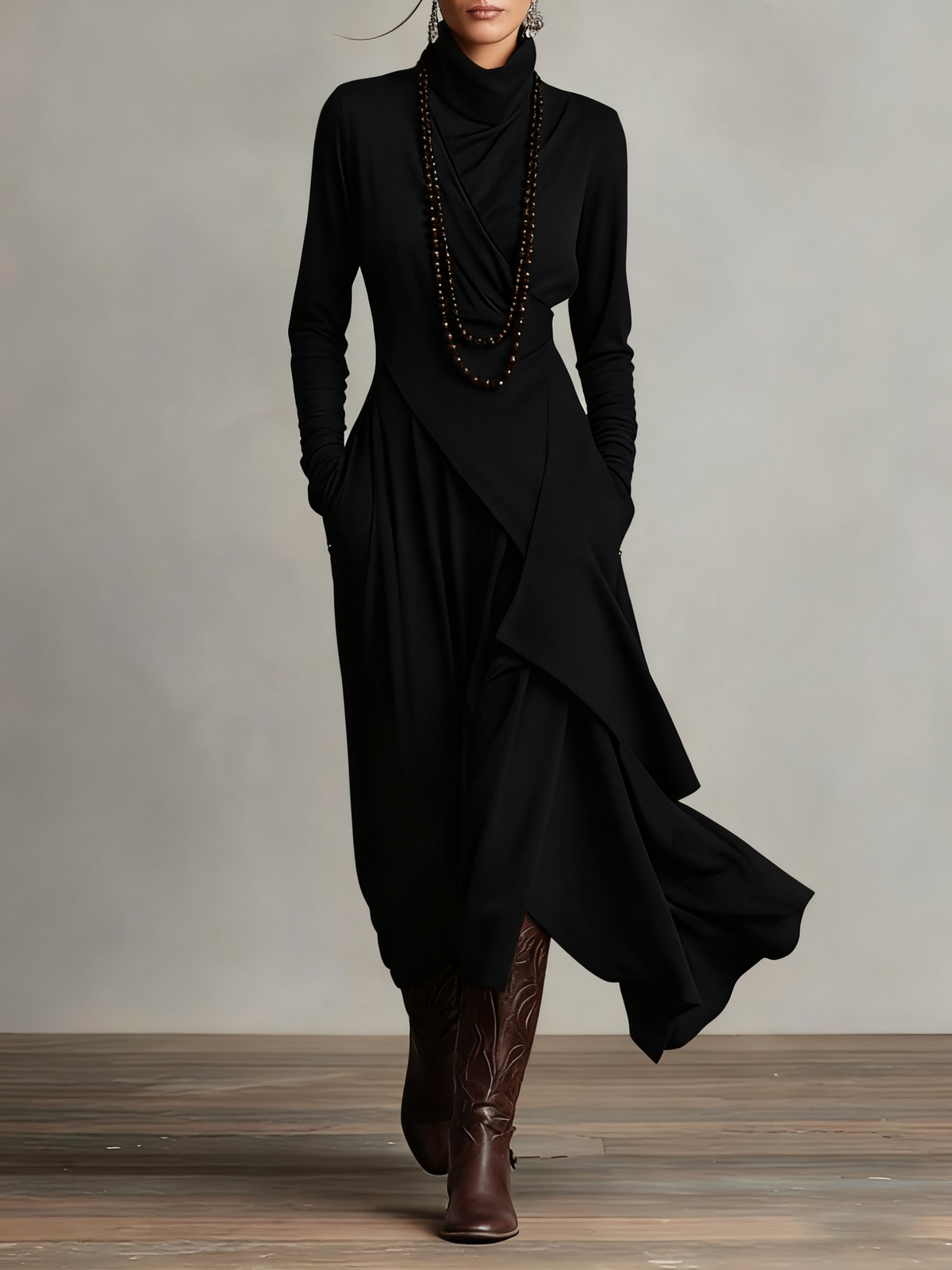 Aurelia | Vestido Largo Plisado Asimétrico Cuello Alto