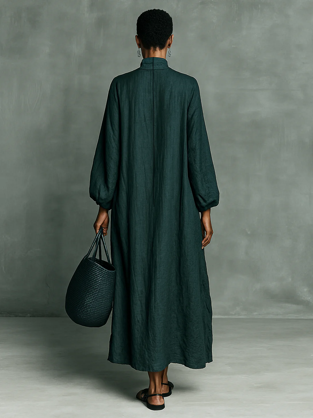 Leticia | Vestido Maxi Fluido con Cuello Semi Alto