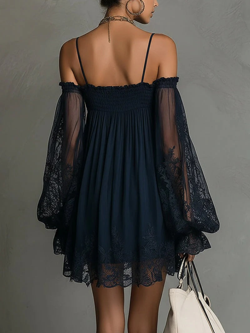 Noemi | Vestido Mini Navy con Hombros Descubiertos y Encaje