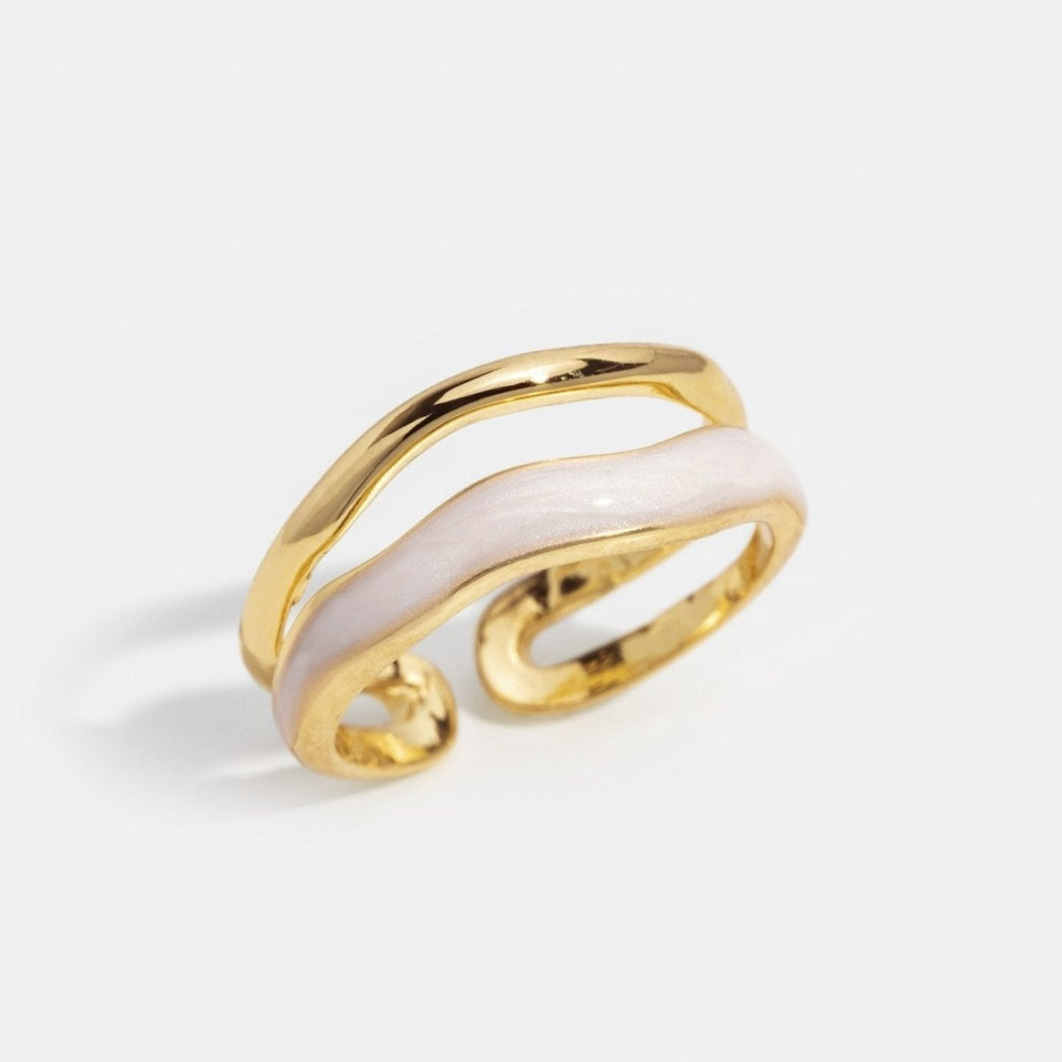 Noemí | Anillo Dorado en Capas