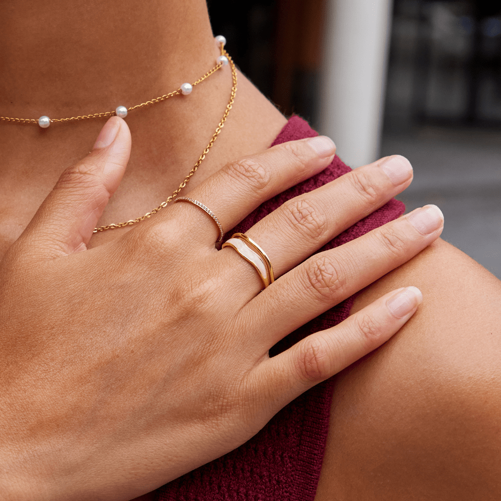 Noemí | Anillo Dorado en Capas