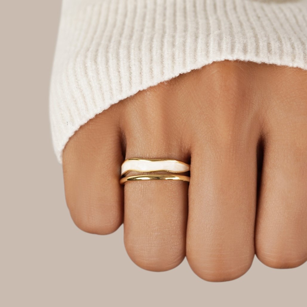 Noemí | Anillo Dorado en Capas