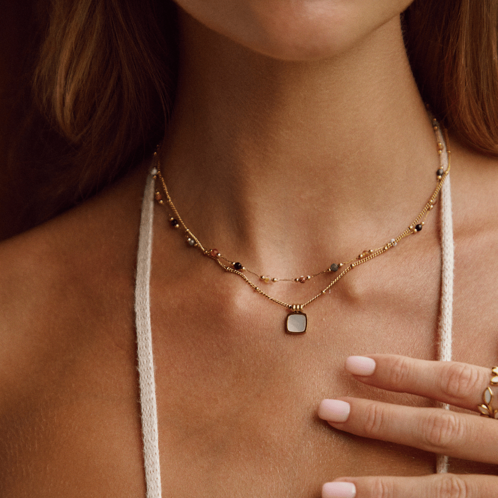 Lucía | Collar con Colgante de Concha Blanca
