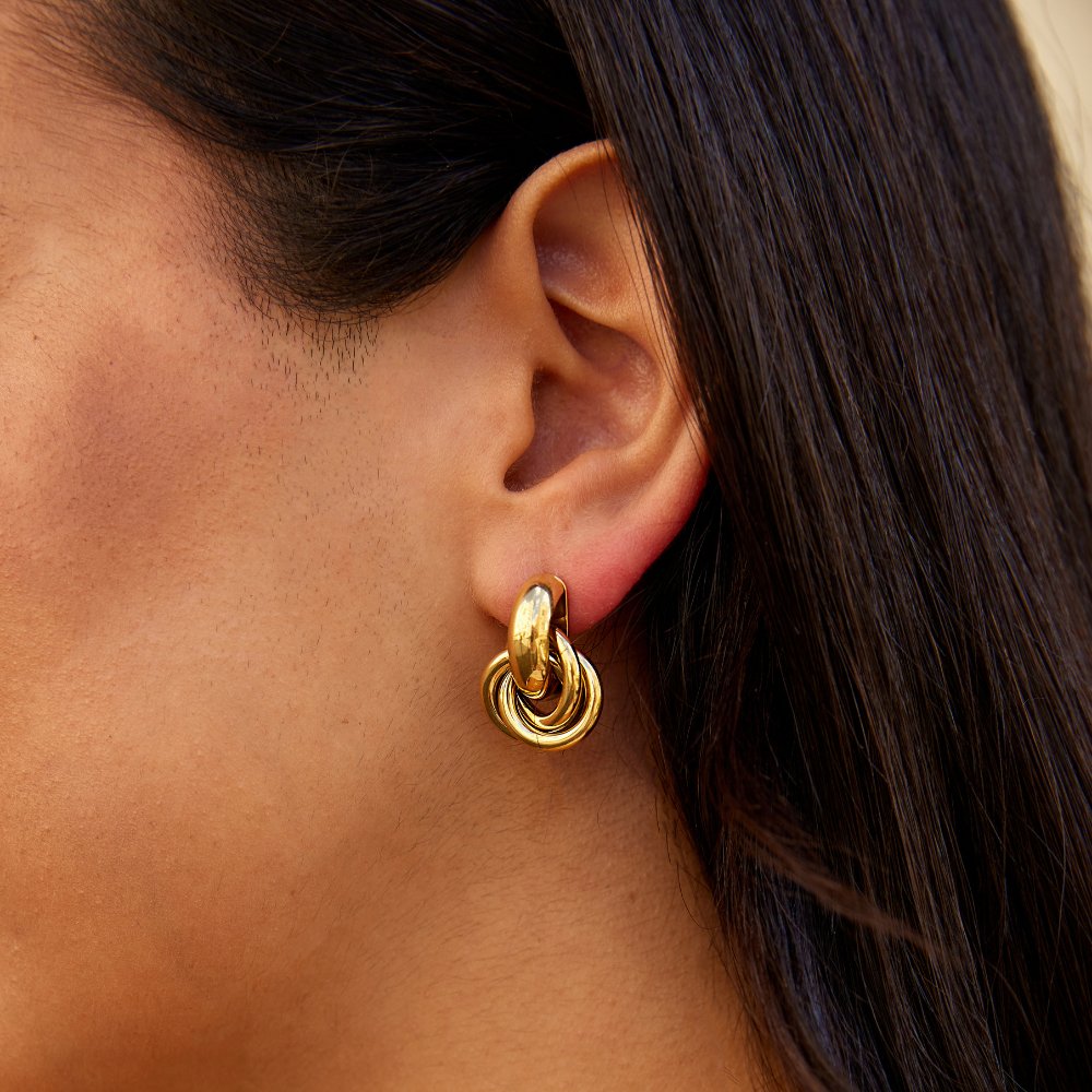 Sofía | Pendientes Aros Torcidos Dorados
