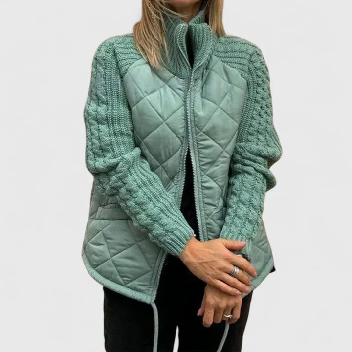 Mireia | Ropa Exterior con Estilo